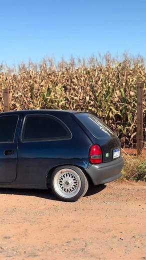 Corsa e Milharal: A Combinação Perfeita para Vídeo!