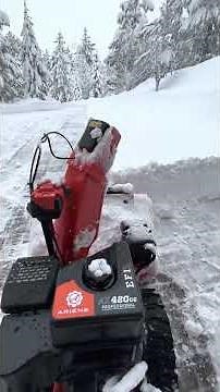 Ariens 32" Kraken Snowblower Bringing the Pain!