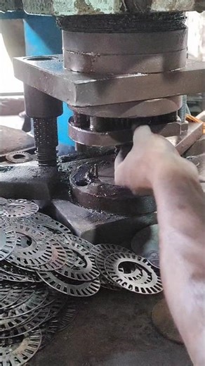 metal stamping process for rotor cutting #metalstamping #shorts