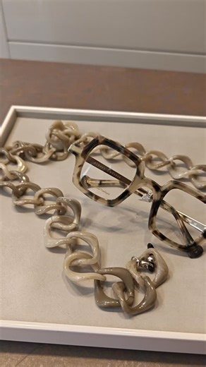 Sabine Dobbelstein on Instagram: "#maisondeclerck #opticien #optometriste #passagelemonnierliege #beaufays"