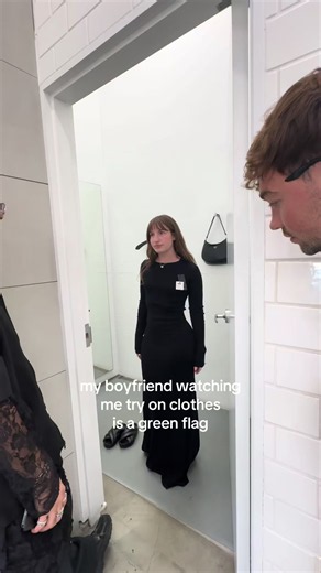 dress is ann demeulemeester & i’m hunting for it on therealreal now #doverstreetmarket #anndemeulemeester #boyfriend #greenflag