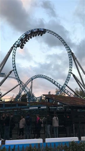 Achterbahn Blue Fire - Europa Park #europapark #achterbahn #freizeitpark