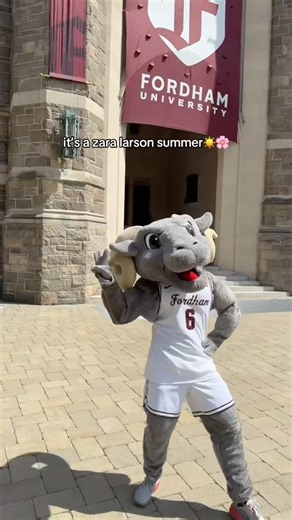 HELLO SUMMER!!! ☀️ 🌳 🕺 —#Fordham #Mascot #Summer #Ramses #NYC
