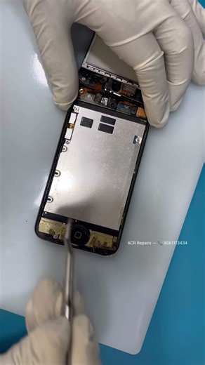 iPod 4th Gen Disassembly 🔧 #iphonerepair #iphonebackglass