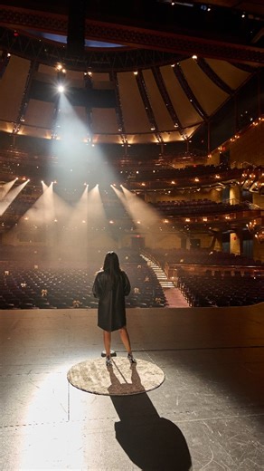 CEO SCHOOL on Instagram: "Unicorn CEO Summit — Early bird tickets Only 250 women. One room. One playbook that changes everything. Feb 19–20, 2026 • Orlando, FL This isn’t another lecture conference — it’s a CEO operating system live experience where you get the exact frameworks that take you from $100K → $1M → $10M, straight from proven playbooks built in billion-dollar exits. You’ll walk away with: • The exact frameworks keeping you stuck — and how to fix them • The playbooks Suneera used to sc