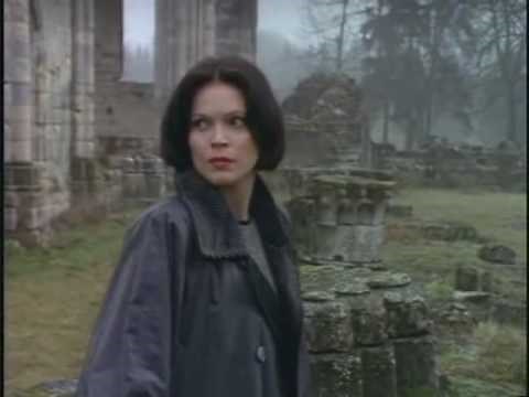 Highlander - Amanda - Castles and Dreams