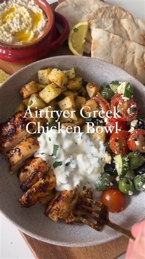 BORED OF LUNCH on Instagram: "Airfryer Greek Chicken Bowl 🇬🇷🥗 590 cals a bowl Honestly hooked on meal prep bowls. With 38g protein, it would make the perfect meal prep or dinner with lunch leftovers. Don’t forget to checkout both of my airfryer cookbooks, link in profile. Marinate your chicken in: - 5-6 chicken thighs - 2 tbsp Greek yogurt - 1 tsp paprika - 1 tsp thyme - 1 tsp oregano - 1 tsp rosemary - 1 tsp parsley - 2 crushed garlic cloves - Juice of ½ lemon - Salt and pepper - Olive Oil G