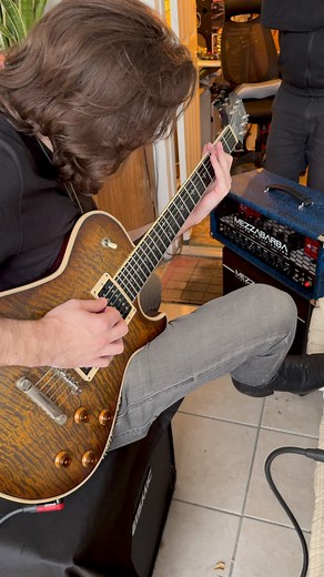 Testing another batch of my signature amps here in LA before they ship out to American customers. These are sounding KILLER! 🧨 | Eric Steckel