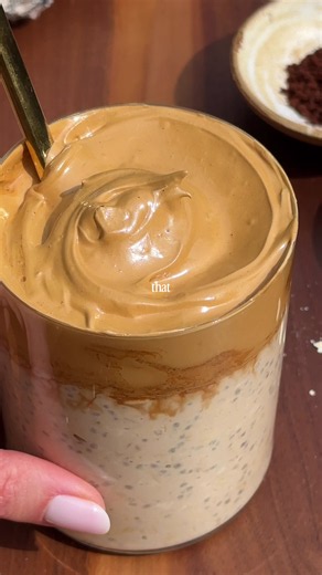 Whipped Coffee Overnight Oats! ☕ Full recipe is linked in my bio or google search “Choosing Chia coffee, overnight oats! The overnight oats I know Lorelei and Rory Gilmore would make if they weren’t eating breakfast at Luke’s everyday. 📌 SAVE this post for later and FOLLOW @choosingchia for more overnight oats flavours https://choosingchia.com/coffee-overnight-oats/ ##overnightoats##coffeelover##mealprep##breakfastideas