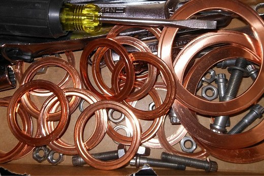 Should Copper Spray Be Used On A Head Gasket? Easy Guide