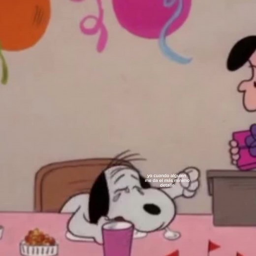 Emotivo video de Snoopy llorando en su cumpleaños | Conmovedor clip