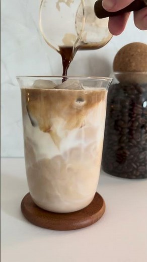 Starbucks copycat Iced Mocha Recipe #coffee #espressoyourself #espressolover #icedmocha