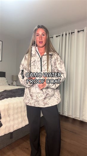 Stylish Women's Waterproof Camo Coat