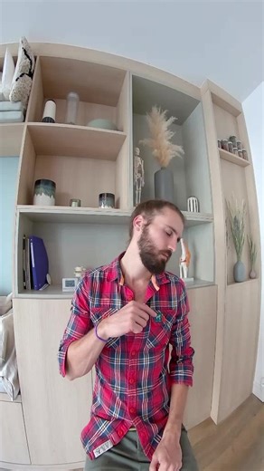 Self Neck Cracking - The Safe Way to Align Your Spine