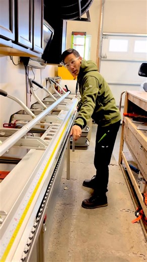 Built in J-channel on window trim | Thesidingguy | Facebook