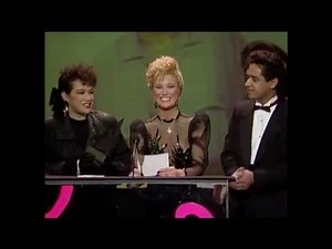Reba McEntire Wins Country Female Video - AMA 1987
