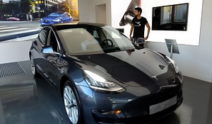 La Tesla Model 3 arrive enfin en France ! (reportage vidéo)