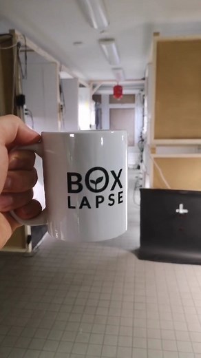Boxlapse on Instagram: "2021 was good, i got myself a new coffee mug (link in bio 😉☕) . Happy new year! 🥳 Lots of new videos coming this year, stay tuned! - - #Timelapse #timelapsevideo #timelapsephotography #boxlapse #urbangardening #gardening #plants"