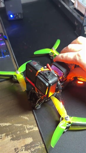 Custom built 5" FPV Drone with LEDS #drone #fpv #dronevideo #fpvdrone #dronefootage #drones