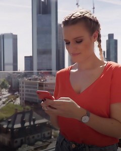 68K views · 145 reactions | Du nutzt eines der Kabel-Angebote von Vodafone? Mit wenigen Klicks kannst Du ab sofort in der MeinVodafone-App alles rund um Deinen Tarif checken. Was die App sonst noch bietet, erklärt Dir Vanessa in „Alles Easy“. vod.af/AllesEasyMeinVF | Vodafone Deutschland | Facebook