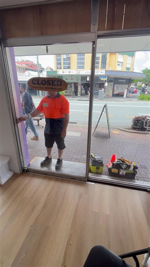 Sometimes when Sliding Door rollers break, the door is nearly impossible to open and close. There's usually tell tale signs that your door is about to jam. Don't wait until your door is jammed! If your sliding doors, windows or wardrobes are making a scratchy noise and sometimes sticking it's time to give us a call. | Slide Easy