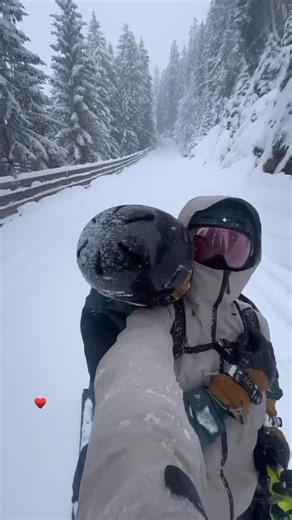 Could be us♥️ on Instagram‎: "حضنك❣️ #could_be_us #explore #اكسبلور_فولو #love #اكسبلور #كولدبرو #widing #fyp #fcb #fypシ #كولدبرو"‎