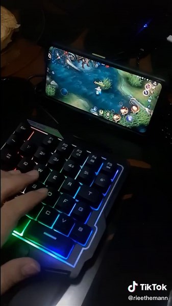 Enhancing Mobile Legends Gameplay with Keyboard and Mouse