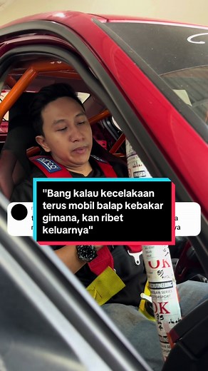 Tips Aman: Menghadapi Kecelakaan dan Kebakaran Mobil Balap
