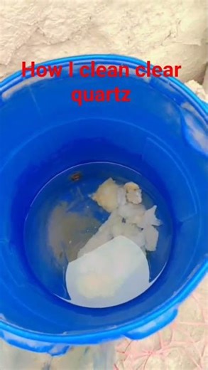 How to clean quartz