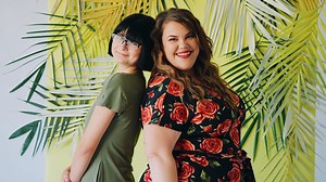 29K views · 370 reactions | It's the newest addition to the LuLaRoe Collection: the Mitzi! This beauty is a suuuper cute tunic length, has dolman sleeves with a breathable slit, a removable sash, AND pockets! To shop, connect by finding a Retailer near you on the Retailer Map here: https://www.lularoe.com/shop-lularoe | LuLaRoe | Facebook