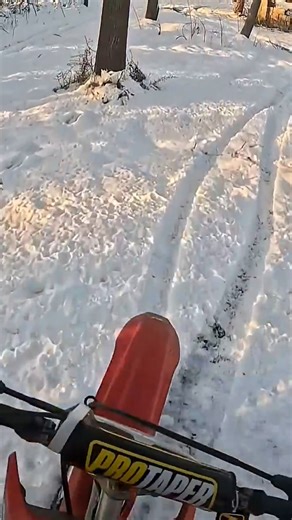 XR80R Tearing up #pitbike track in snow #christmas #trending #bikelife #motocross #hondamotorcycles