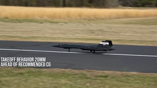 Freewing SR-71 Blackbird review: Is this expert-level EDF worth it?
