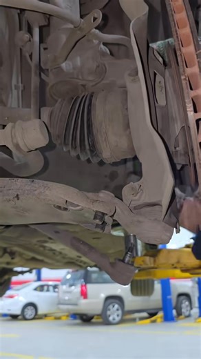 front axle cv joint shaft changing #fyp #usa #mechanic #fbreels #usa🇺🇸 #reels #automotive #diy | Sean
