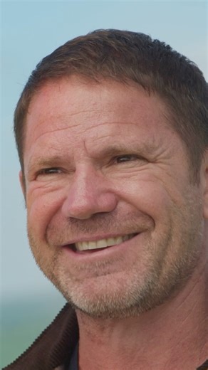 Steve’s on a thrilling hunt for Ice Age giants that lived in the UK 🦣 With Professor Danielle Schreve, he uncovers mammoth bones, Arctic foxes, and a colossal Ice Age hyena – but this is just the beginning... 🔍 📺 Ice Age: Apocalypse, Sunday 7.30pm | Channel 5