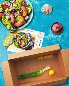 203K views · 182 reactions | Get dinner on your doorstep with HelloFresh! We deliver everything you need to cook delicious, wholesome meals at home. Dinner's solved! Get 6 free meals plus free shipping today!  | HelloFresh | Facebook