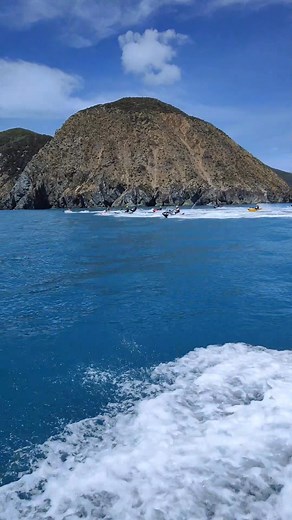 Throwback to this epic day crossing the Cook Strait. Less than one week to go! Our next Cook Strait Crossing is on Saturday the 8th! There are still a couple of spaces available so make sure to get those registrations in. See you there https://wjsc.co.nz/events/cook-strait-crossing-november-2025/ | Wellington Jet Sport Club