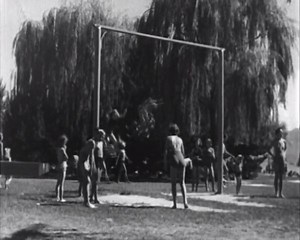 36 reactions | Old but gold: Even back then, Switzerland was popular as a holiday destination… #nodrama #IneedSwitzerland | Switzerland | Facebook