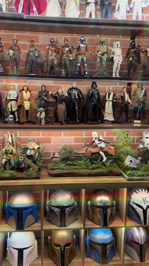 Organizing Marvel Collection: Displaying New Statues