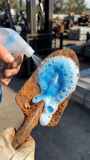 Rust vs Spray: Round 4! 🥊 The Ultimate Eraser.