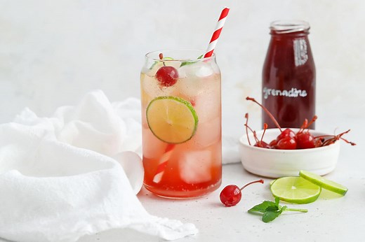How To Make A Classic Shirley Temple Drink (Mocktail!)