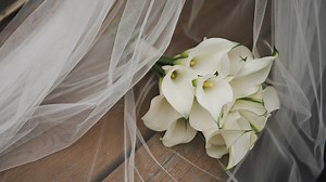 Csak 13 ezret fizetett a pazar menyasszonyi ruháért