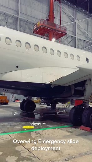 A220-300 Emergency Slide Deployment Test