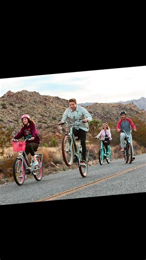 Our most amazing deal yet. And if you know anything about bike shops in the UK, you know we've had some bangers! But 62% off these amazing Electra e-bikes is pretty crazy. Electra are a premium brand from the world-famous Trek Bicycles Group! Go to the market. Go get coffee. The Townie® Go! 5i is an easy-to-use, fun-to-ride, pedal assist e-bike with surprising power that’ll make you want to go on forever. With the Bosch Active Line Plus System, 500wh battery and Electra's Flat Foot Technology®, 