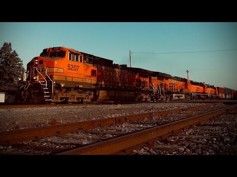 KCS 4035 and BNSF 8407 (Different Railroad ACe) - Hinckley Subdivision