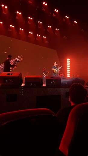 mohsen yeganeh concert 🖤 #hiddeniran #concert #mohsen_yeganeh