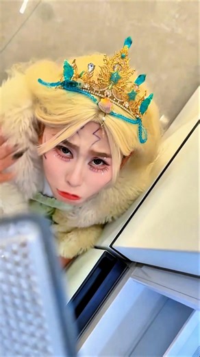 冰箱怎么关不上#小丑 #天使 #超人不会飞 #kpop #kpopdemonhunters #huntrix #viralvideo