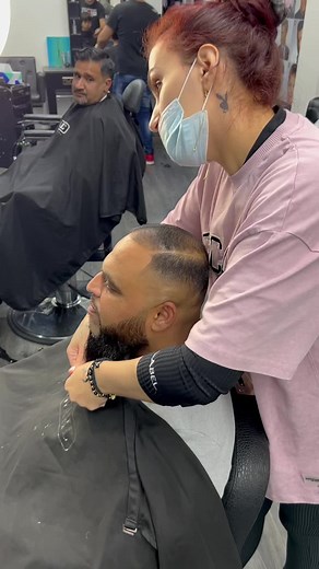 Expert Haircut Techniques from a Professional Barber