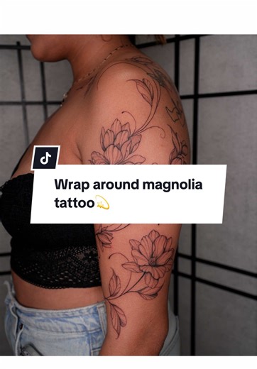 Enormous thank you to my amazing client who sat like this tattoo was absolutely nothing ✨ Big shout out to all the girls who trust my scribbly free hand🌸💐 I love freehand projects and I know that my sharpie drawings are not that neat! I am so enormously grateful to all of you who trust the process and trust so heavily in me 🥹💗 My books are open , would love to hear about your next tattoo idea ✨💫 . #tattooartist #floraltattoo #tattoos #freehandtattoo #tattoo