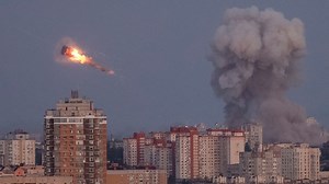 US sanctions on Russia over Ukraine add pressure on Putin to end war | CNN