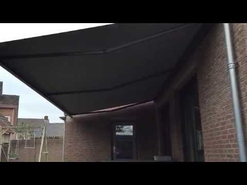 Brustor B25 Elite zonnescherm met 3,5 meter uitval!